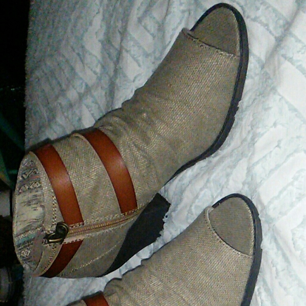 Women's boots
